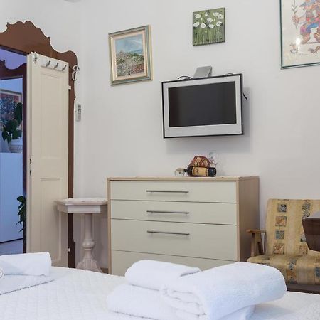 Apartman Lara Lägenhet Dubrovnik Exteriör bild