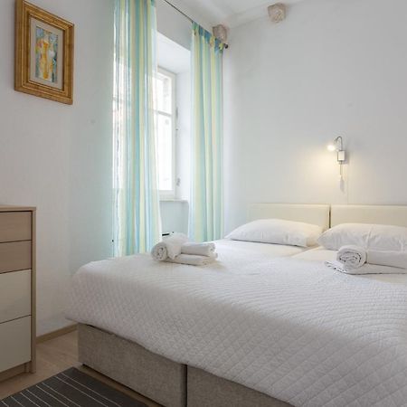 Apartman Lara Lägenhet Dubrovnik Exteriör bild