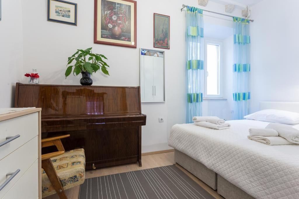 Apartman Lara Lägenhet Dubrovnik Exteriör bild