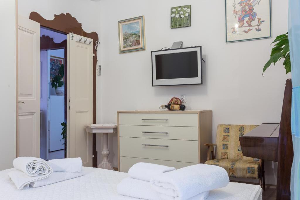 Apartman Lara Lägenhet Dubrovnik Exteriör bild