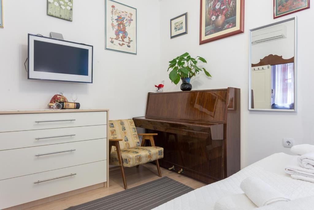 Apartman Lara Lägenhet Dubrovnik Exteriör bild