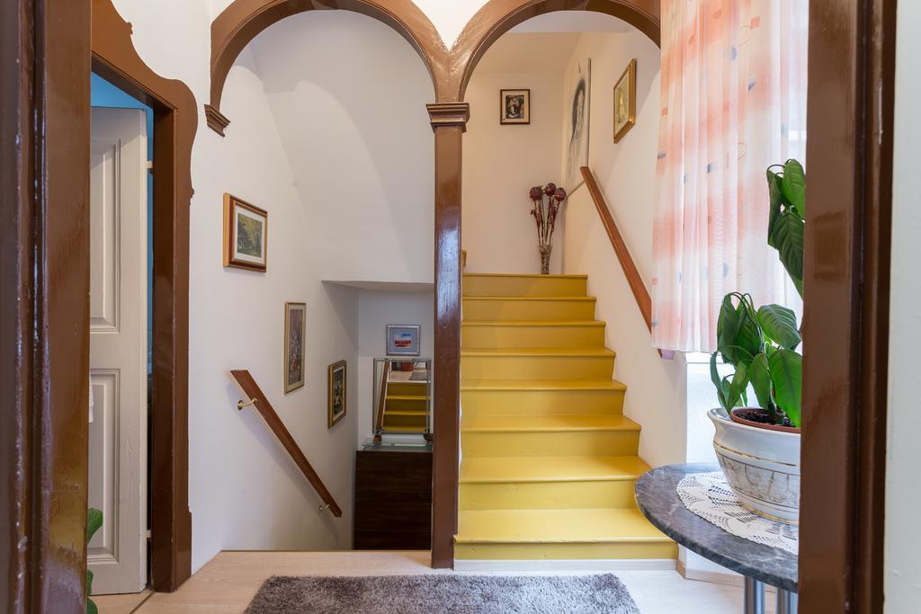Apartman Lara Lägenhet Dubrovnik Exteriör bild