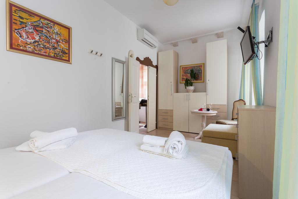 Apartman Lara Lägenhet Dubrovnik Exteriör bild